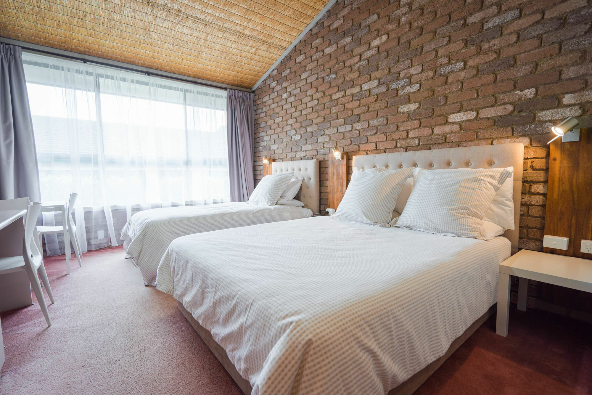 Farnham Court Motel And Restaurant Morwell Bagian luar foto